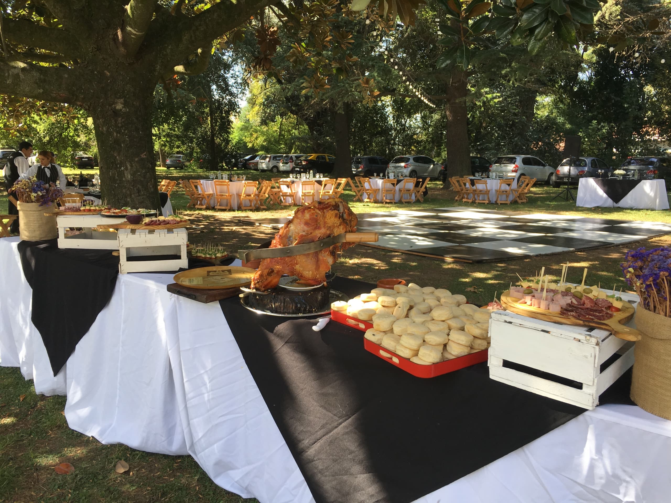 catering mesa armada