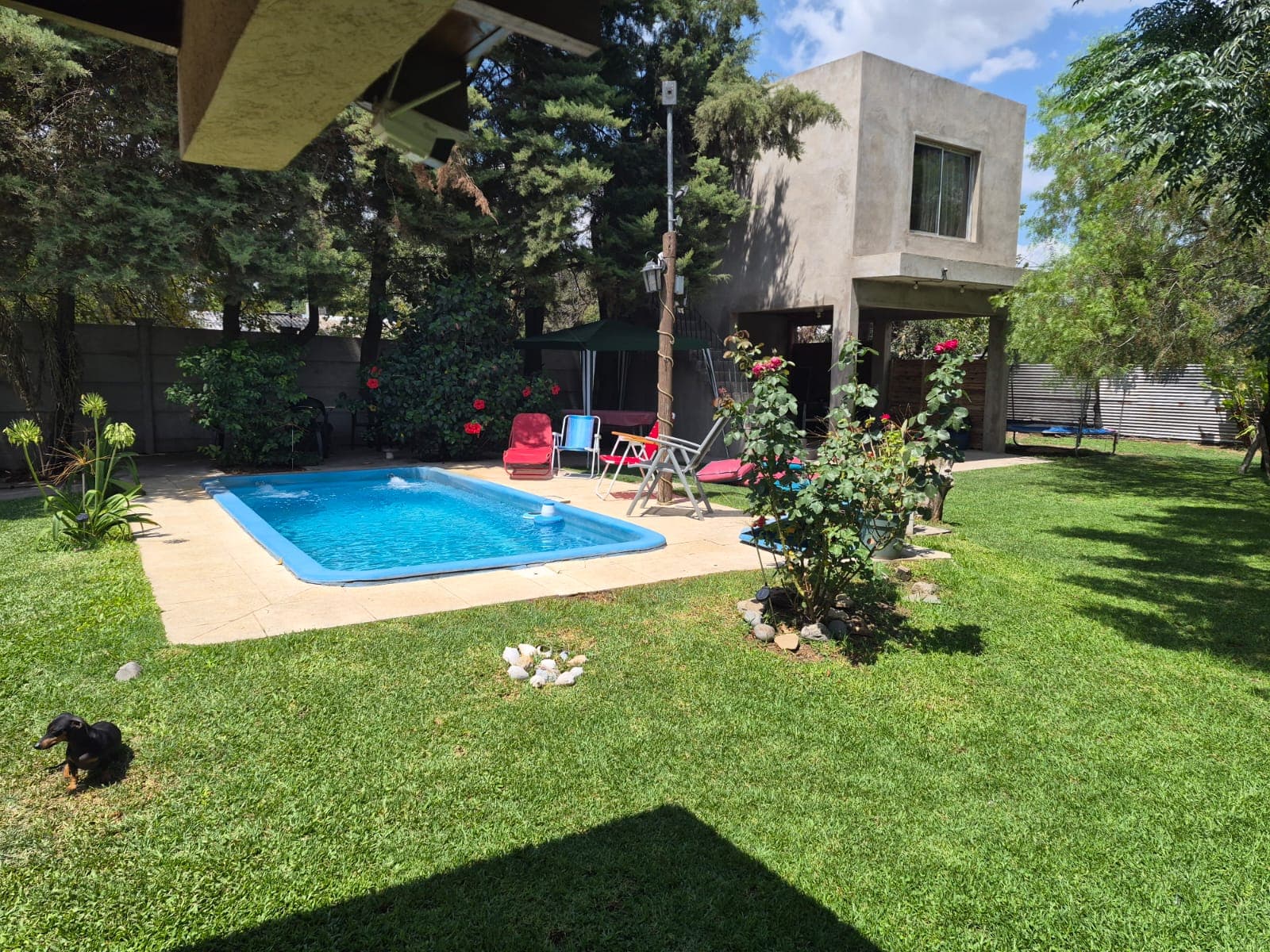 Parque de quinta con pileta
